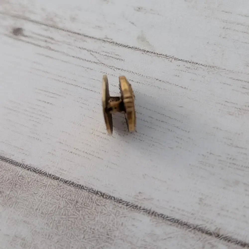Vintage World War 2 WWII Button Hole Pin Honorable Discharge